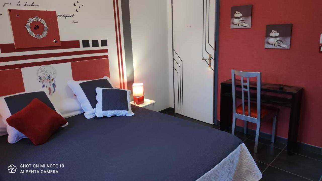 La Vallée Des Noyers 3*