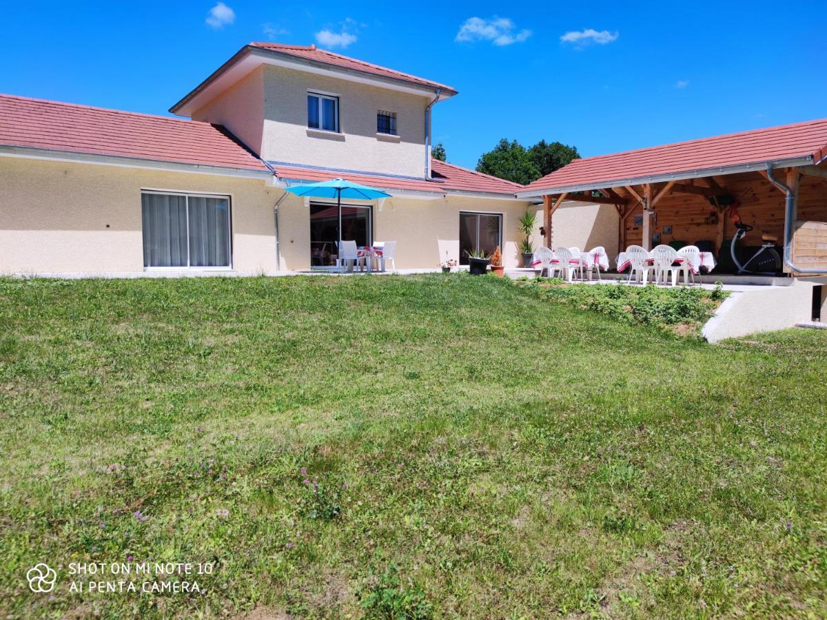 La Vallée Des Noyers 3*